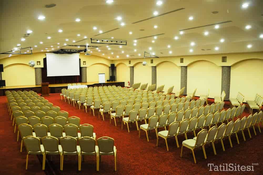 Limak Arcadia Golf & Sport Resort Hotel